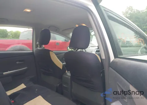 2013 Toyota Prius V Two z USA, uszkodzony, nr VIN JTDZN3EU7D3190681